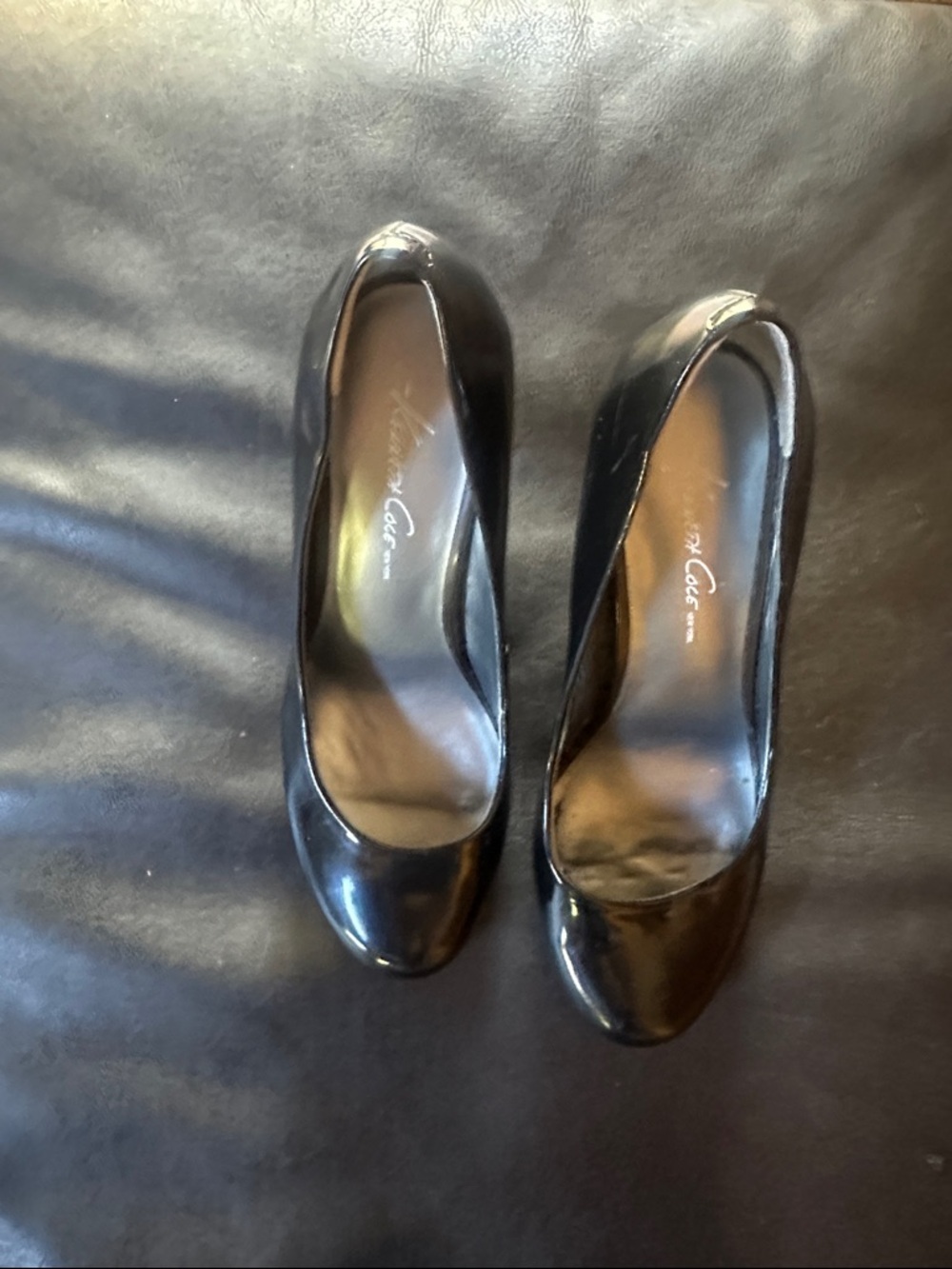 Kenneth Cole Black Patent Round-Toe Pumps